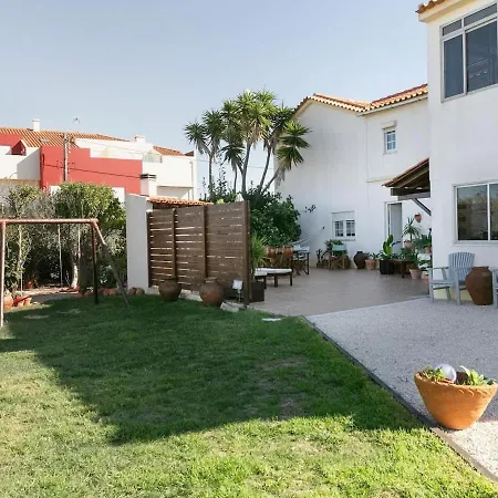 Matias Terrace House アパート *